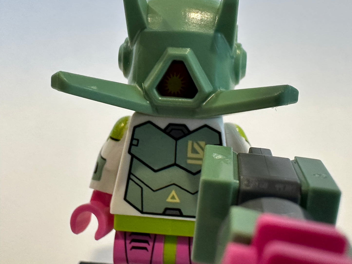 Lego Minifigures Series 24 Robot Warrior
