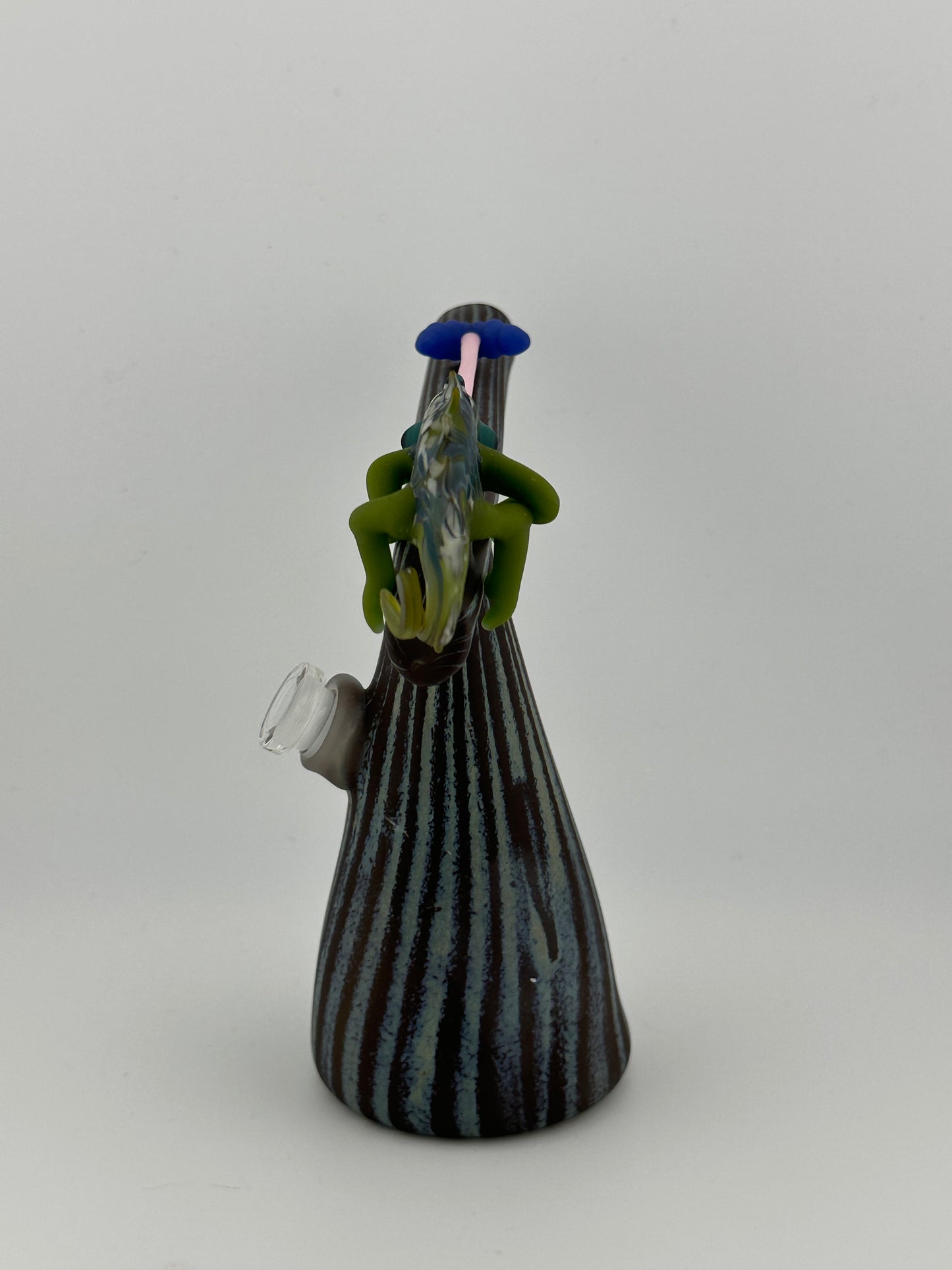 Hardman Art Glass Chameleon